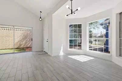 11870 Plumpoint Drive, Houston, TX 77099 - Photo 9