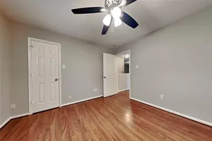 10 Prairie Oak Dr, Conroe, TX 77385 - Photo 13