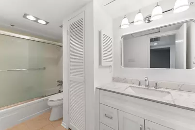 2224 S Piney Point Road #112, Houston, TX 77063 - Photo 17