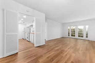 2224 S Piney Point Rd, Houston, TX 77063 - Photo 5