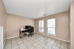 4747 Widerop Ln, Friendswood, TX 77546 - Photo 5