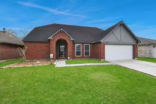 4747 Widerop Ln, Friendswood, TX 77546 - Photo 3