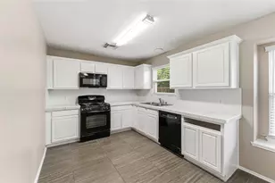 11015 Shumard Oak Ct, Houston, TX 77065 - Photo 7