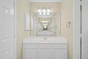 26 N Brooksedge Cir, The Woodlands, TX 77382 - Photo 41