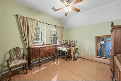 26 N Brooksedge Circle, The Woodlands, TX 77382 - Photo 9