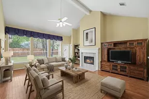 26 N Brooksedge Cir, The Woodlands, TX 77382 - Photo 21