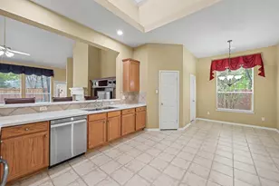 26 N Brooksedge Cir, The Woodlands, TX 77382 - Photo 15