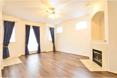 2710 Grants Lake Boulevard #L10, Sugar Land, TX 77479 - Photo 3