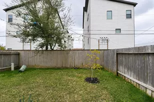 10717 Madden Oaks Pl, Houston, TX 77043 - Photo 23