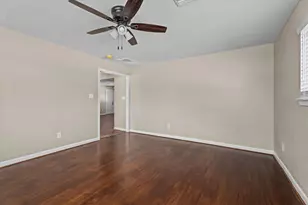 10030 Haddington Dr, Houston, TX 77080 - Photo 7