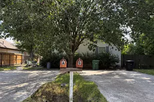905 Grenshaw St, Houston, TX 77088 - Photo 3