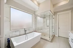 9622 Cedarhurst Dr, Houston, TX 77096 - Photo 23