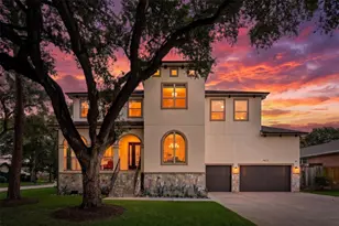 9622 Cedarhurst Dr, Houston, TX 77096 - Photo 1