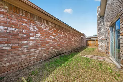 13026 Clarewood Drive, Houston, TX 77072 - Photo 35