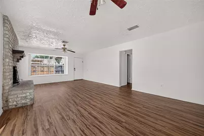13026 Clarewood Drive, Houston, TX 77072 - Photo 5