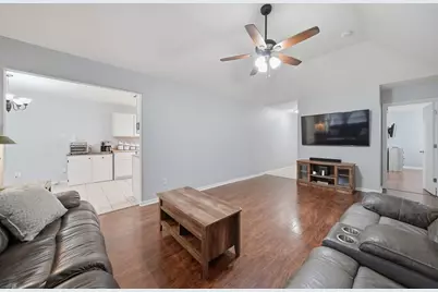 1916 41st Avenue N, Texas City, TX 77590 - Photo 11