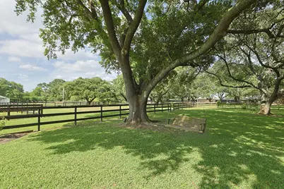 17514 Queenslake Drive, Cypress, TX 77429 - Photo 39