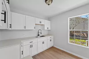 8030 Record St, Houston, TX 77028 - Photo 7