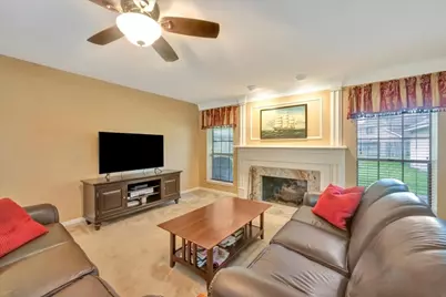 2031 Hillside Oak Lane, Houston, TX 77062 - Photo 5