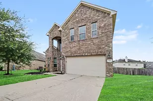 2502 Flowing Palm Ln, Fresno, TX 77545 - Photo 1