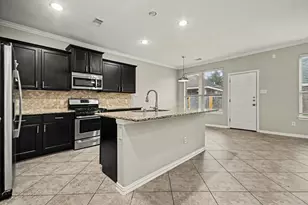2502 Flowing Palm Ln, Fresno, TX 77545 - Photo 9