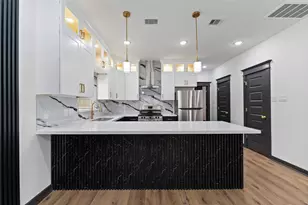 8008 Birmingham St, Houston, TX 77028 - Photo 7