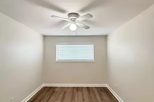 1141 N Durham Dr, Houston, TX 77008 - Photo 13