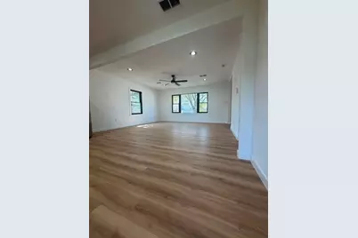 1028 Sealy Street, Galveston, TX 77550 - Photo 5