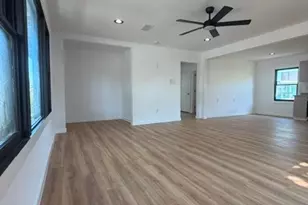1028 Sealy St, Galveston, TX 77550 - Photo 3