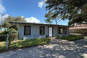 1028 Sealy St, Galveston, TX 77550 - Photo 1