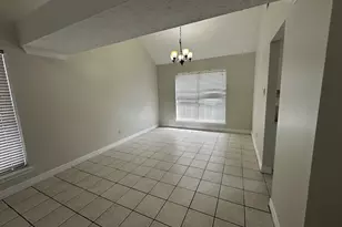12330 Garden Laurel Ln, Houston, TX 77014 - Photo 11
