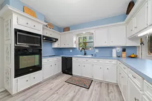 5930 Old Lodge Dr, Houston, TX 77066 - Photo 13