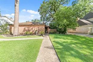 5930 Old Lodge Dr, Houston, TX 77066 - Photo 3