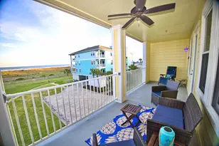 4141 Pointe W Dr, Galveston, TX 77554 - Photo 1