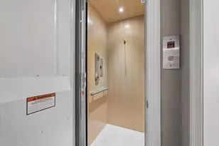 28 Hackberry Ln, Houston, TX 77027 - Photo 23