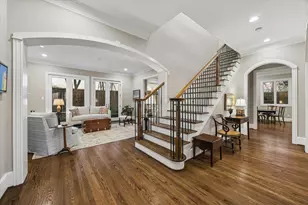 28 Hackberry Ln, Houston, TX 77027 - Photo 7