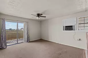 810 93rd St, Galveston, TX 77554 - Photo 7