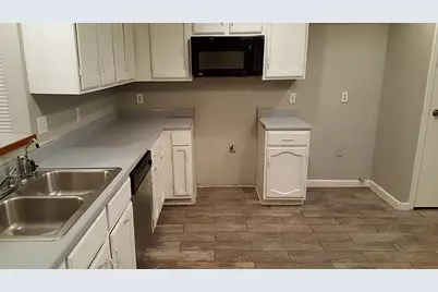 5618 Stone Creek Drive, La Porte, TX 77571 - Photo 11