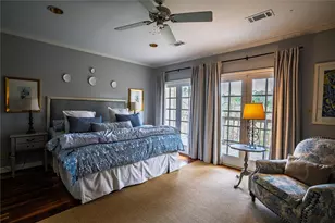 9590 Longmont Dr, Houston, TX 77063 - Photo 27