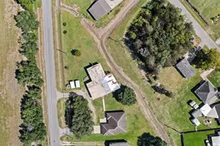 1511 Hillebrandt Rd, Beaumont, TX 77705 - Photo 3