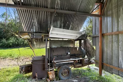 1511 Hillebrandt Road, Beaumont, TX 77705 - Photo 39