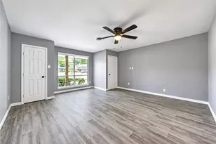 910 Cedar Ln, El Lago, TX 77586 - Photo 15