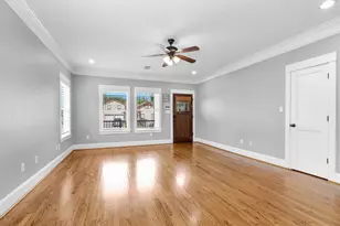 304 Vincent St, Houston, TX 77009 - Photo 7