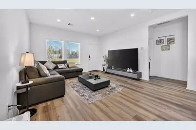 1702 Legacy Hills Drive, Houston, TX 77067 - Photo 11