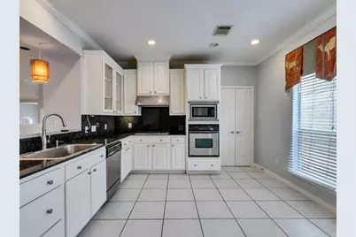 7147 Windwater Parkway S, Houston, TX 77036 - Photo 19