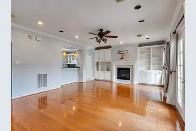 7147 Windwater Parkway S, Houston, TX 77036 - Photo 11