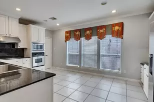 7147 Windwater Pkwy S, Houston, TX 77036 - Photo 17