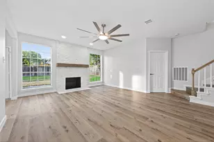 8010 Ashley Cir Dr N, Houston, TX 77071 - Photo 9