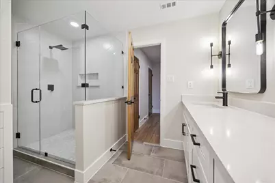 1834 Millwood Drive, Houston, TX 77008 - Photo 23