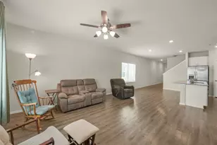 21610 Desert Lily Rd, Waller, TX 77484 - Photo 5